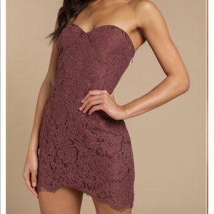 Strapless lace bodycon dress